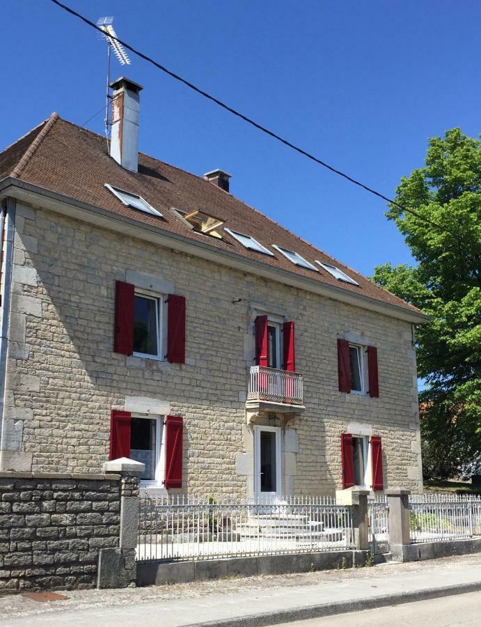 Maison d'hôtes&SPA La Vallée Des Rêves Nods Esterno foto
